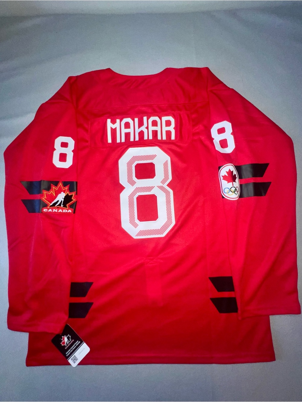 Team Canada Hockey Jersey Cale Makar #8 Red Bauer Size XL Officially Licensed
